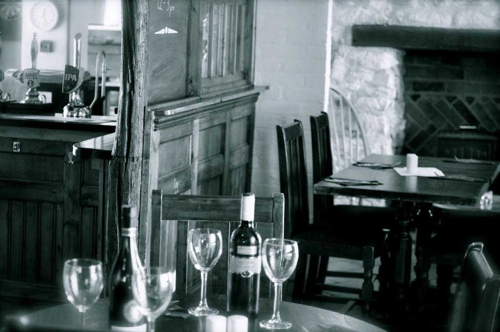 The Crown Inn Benson Esterno foto